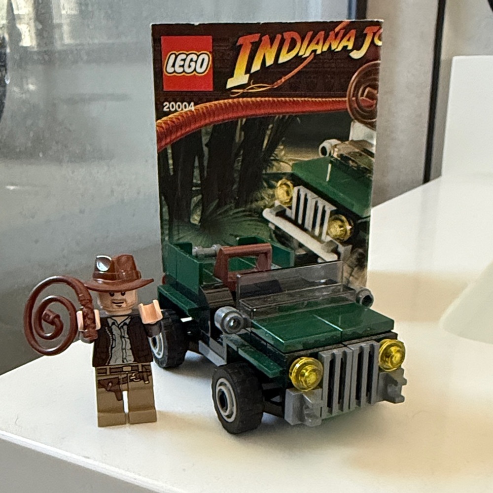 Rare LEGO Indiana Jones Jungle Cruiser 20004